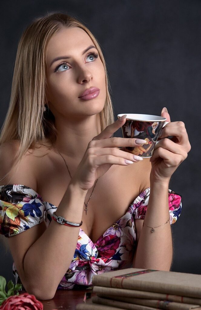 woman, coffee cup, thinking-6602943.jpg